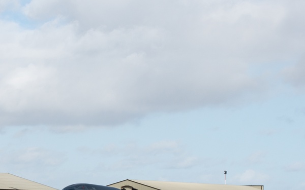 U.S. Air Force B-2s return to RAF Fairford