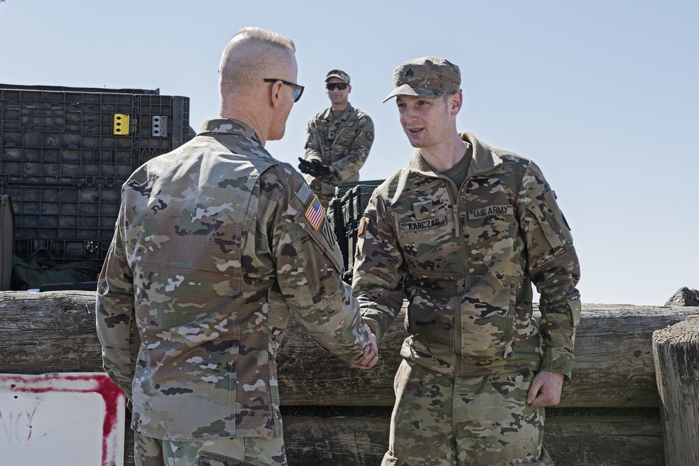 Commanding General of the First Army, Lt. Gen. James, visits Idaho