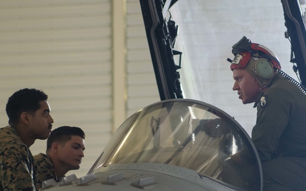 U.S. Marines give class on F/A-18D Hornet