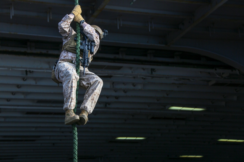 Fox Company fast-ropes aboard Bataan