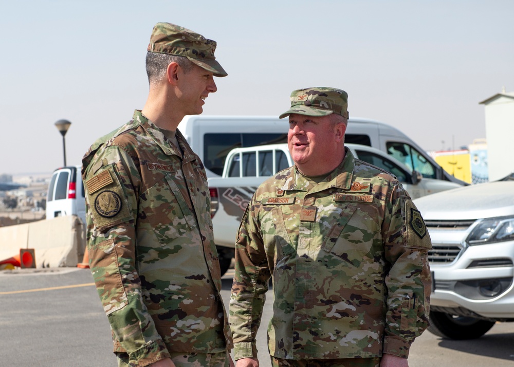 Maj. Gen. Alexus Grynkewich visits the 386th Air Expeditionary Wing