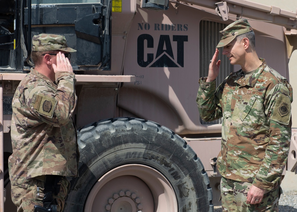 Maj. Gen. Alexus Grynkewich visits the 386th Air Expeditionary Wing