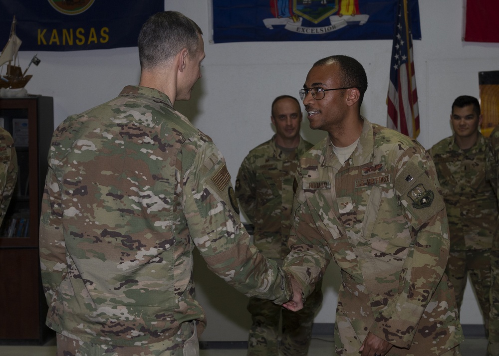 Maj. Gen. Alexus Grynkewich visits the 386th Air Expeditionary Wing