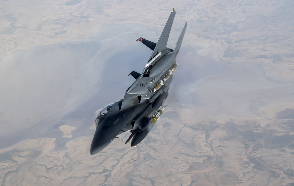 DVIDS - Images - Strike Eagles get refueled over Iraq [Image 19 of 19]