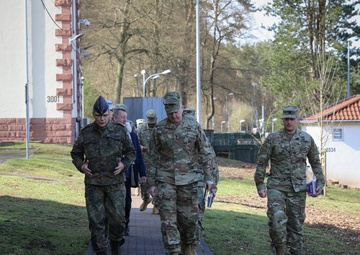 LTG Jürgen Knappe Visits RMCC and JSCC