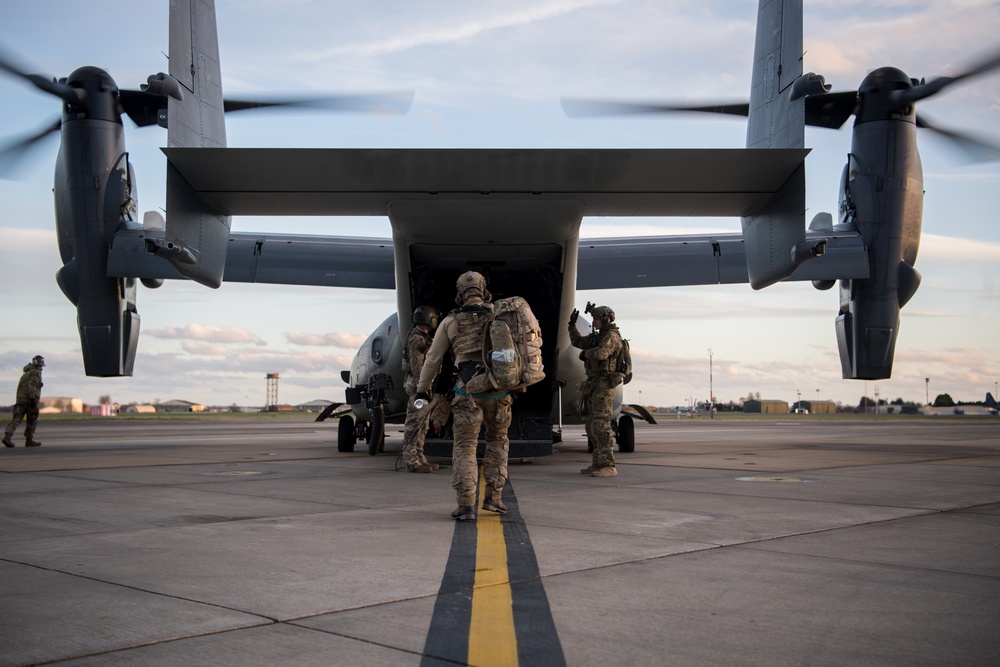 Special Tactics operators conduct personnel recovery mission with CV-22s
