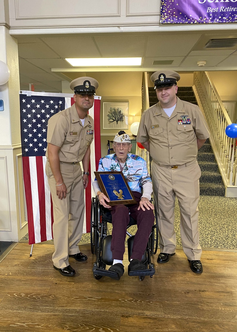 NOSC Harlingen Sailors Honor Local Pearl Harbor Survivor