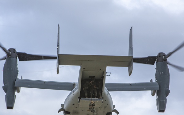 EOTG Rappelling training with Japanese V-22 Osprey