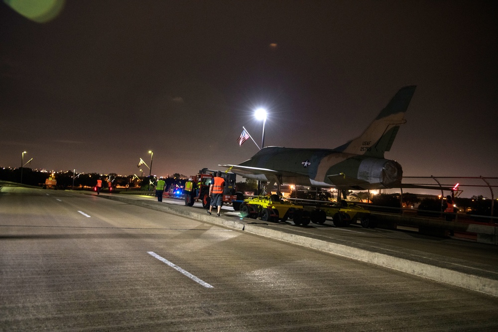 Static display on the move to new location