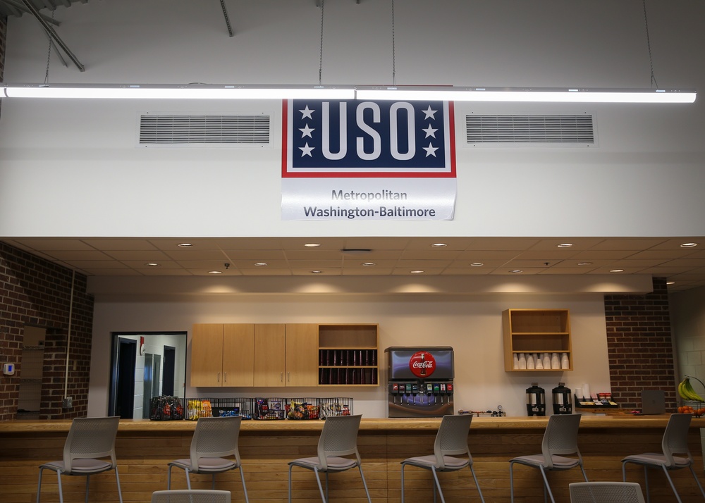 USO Quantico West Ribbon Cutting