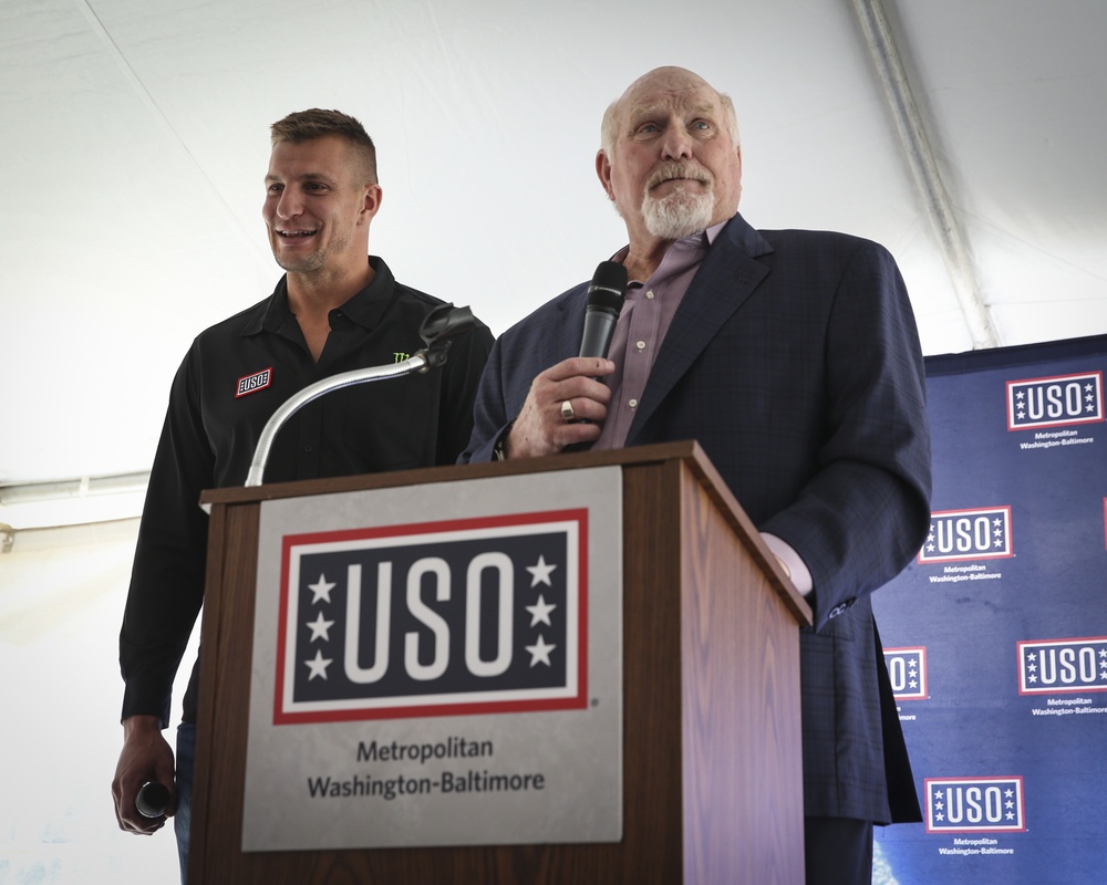 USO Quantico West Ribbon Cutting