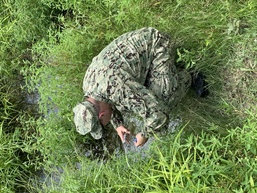 NAMRU-6 Microbiologist Embarks with Peruvian Navy Vessel along the Amazon River