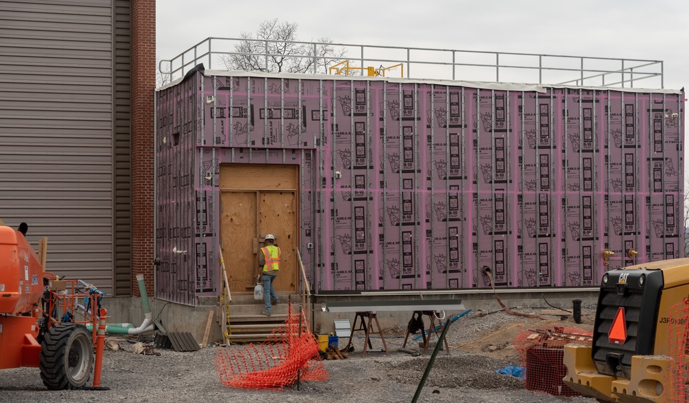 Emergency generator building