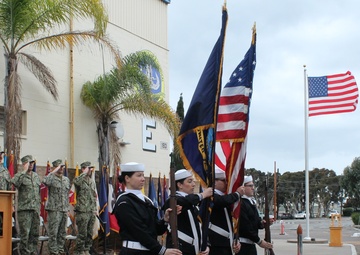 EOD Mobile Unit Eleven Conducts Change of Command