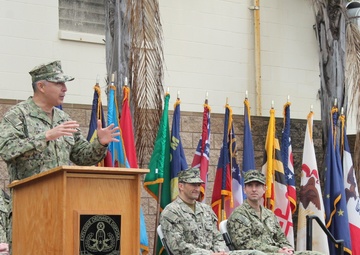 EOD Mobile Unit Eleven Conducts Change of Command