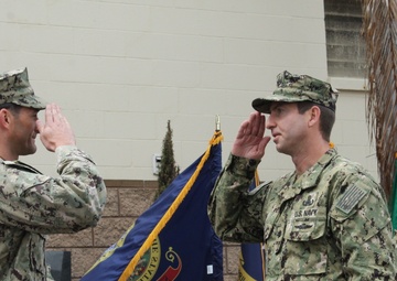 EOD Mobile Unit Eleven Conducts Change of Command