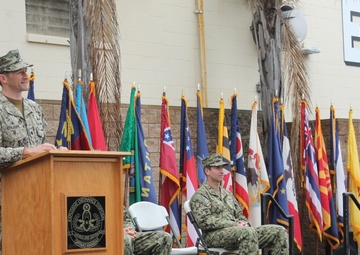 EOD Mobile Unit Eleven Conducts Change of Command