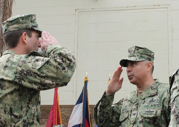 EOD Mobile Unit Eleven Conducts Change of Command