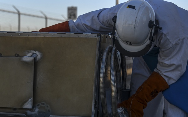 Fuels work hard, but stay clean