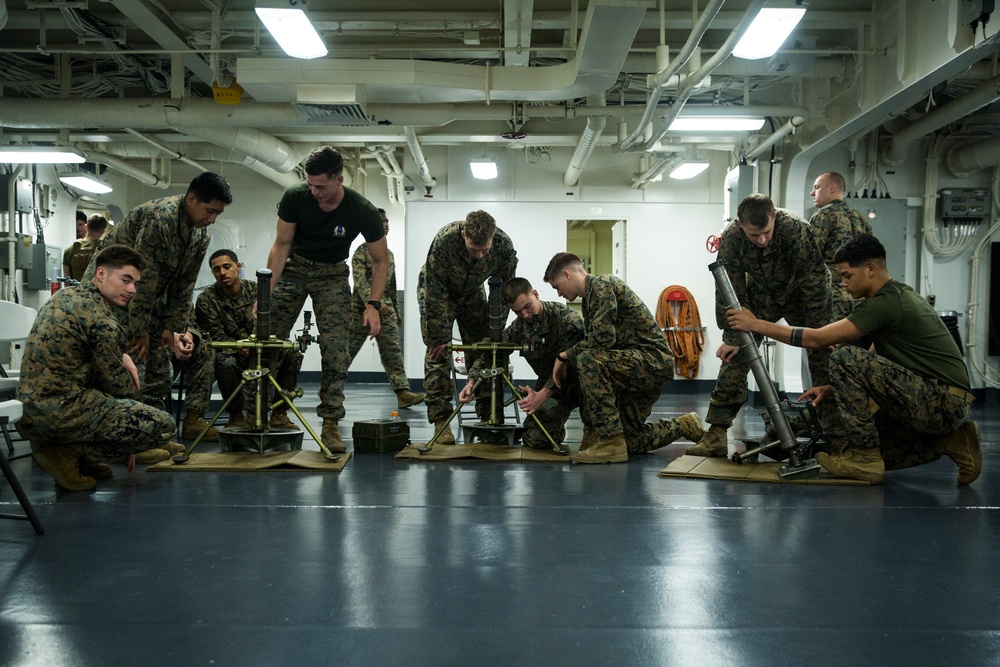 31st MEU Marines conduct 60mm mortars class aboard USS America