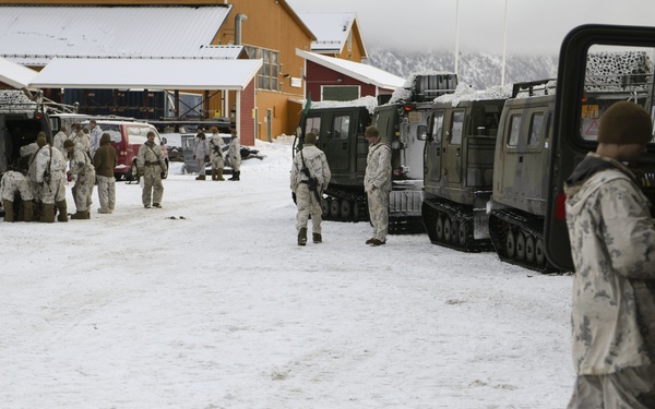 MRF-E loads tactical vehicles for maritime operations