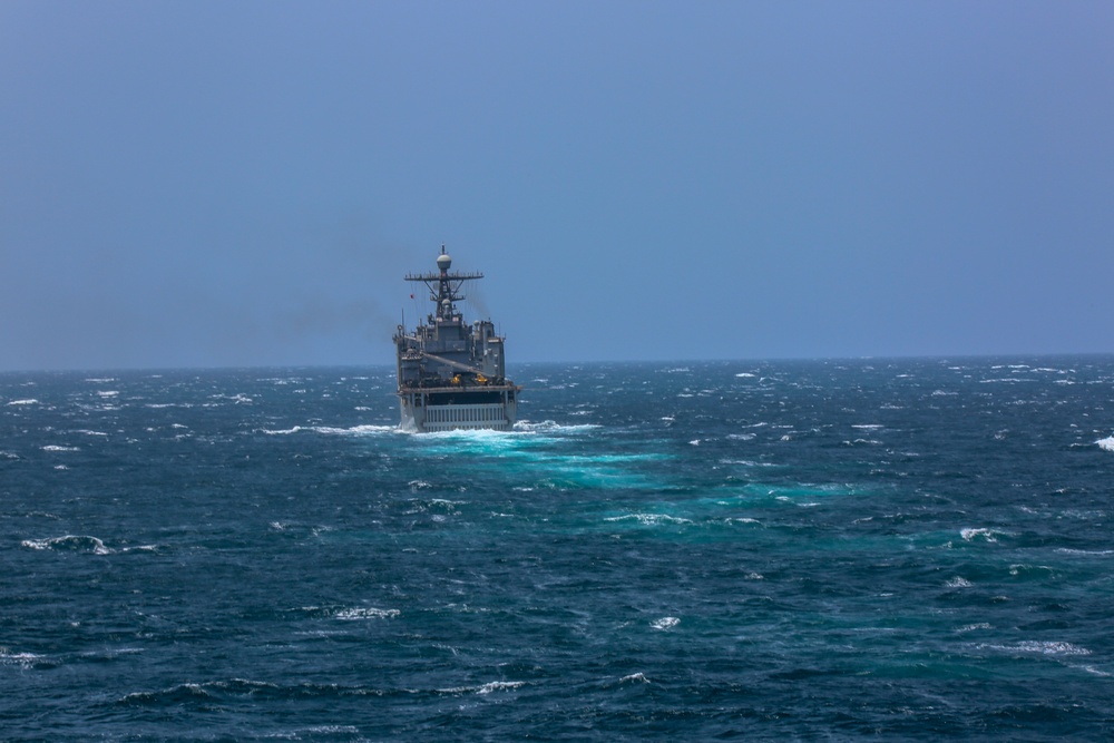 26th MEU, BATARG transit Bab Al-Mandeb Strait