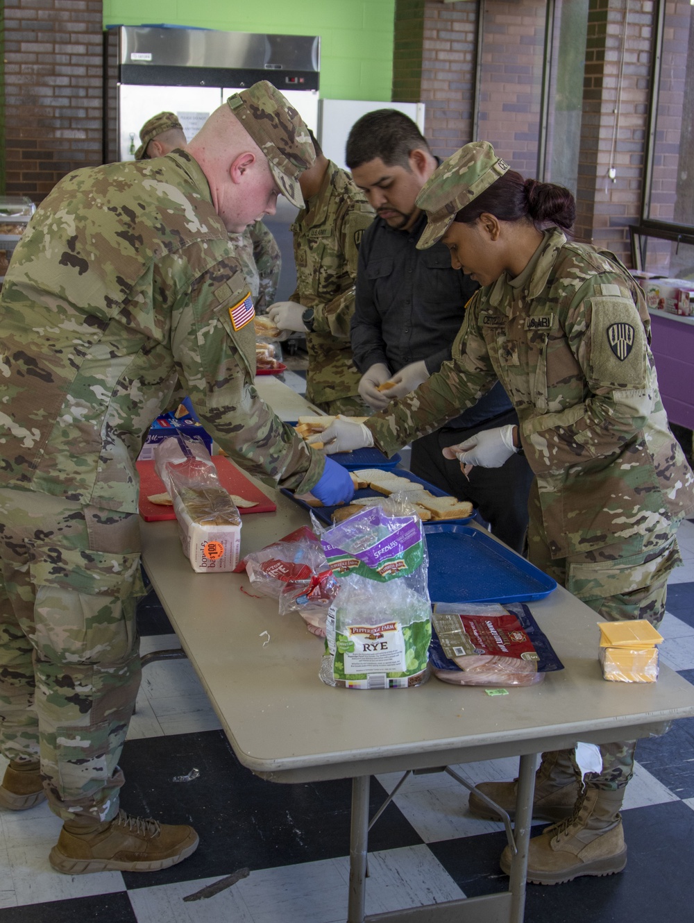 New York National Guard Soldiers Prepare Food for the Community of the Affected COVID-19 Containment Zone