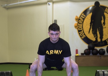 Army Reserve cadet maxes the Army fitness test... again