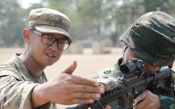 Weapons Training with the Royal Thai Army