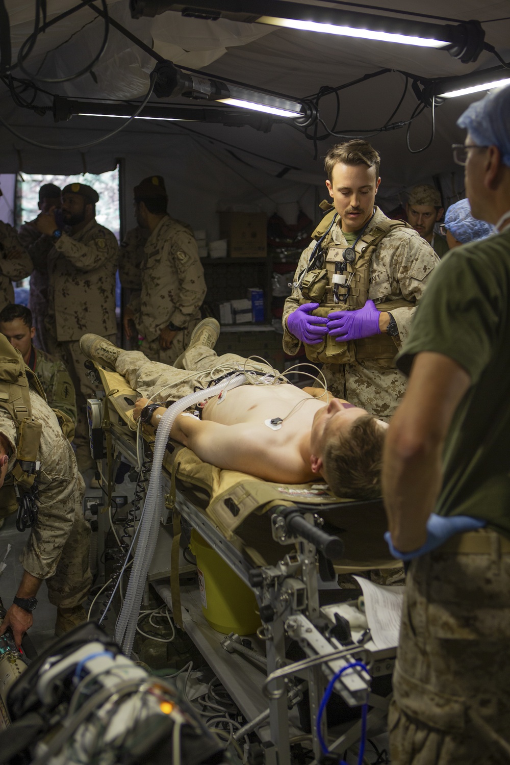 U.S. Corpsmen and UAE Soldiers exchange Medical practices During Native Fury 20