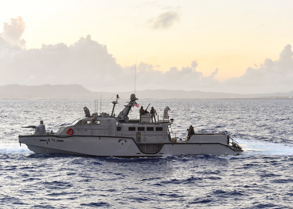 USS Germantown (LSD 42) LCU Ops.