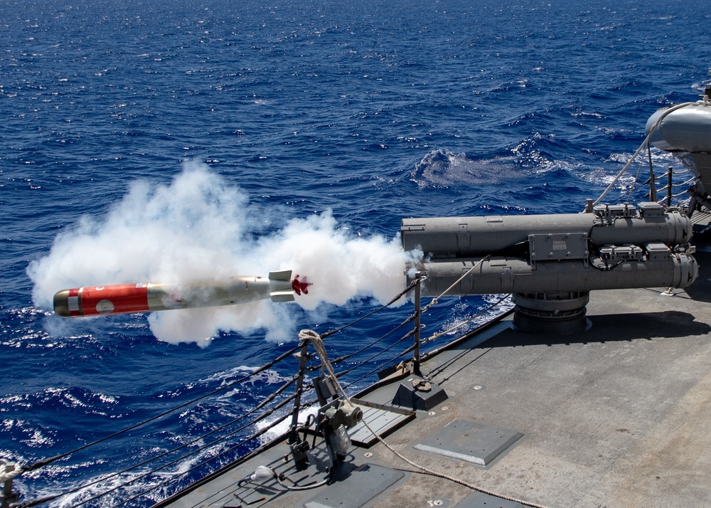 USS Mustin Conducts Anti-Submarine Exercise
