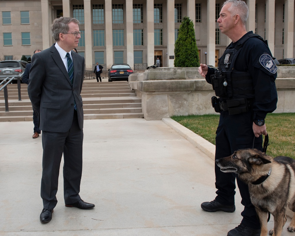 Deputy Secretary of Defense hosts K-9 Appreciation Day