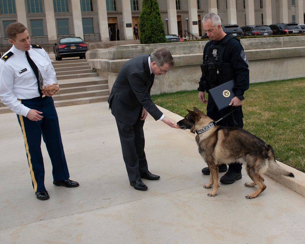 Deputy Secretary of Defense hosts K-9 Appreciation Day