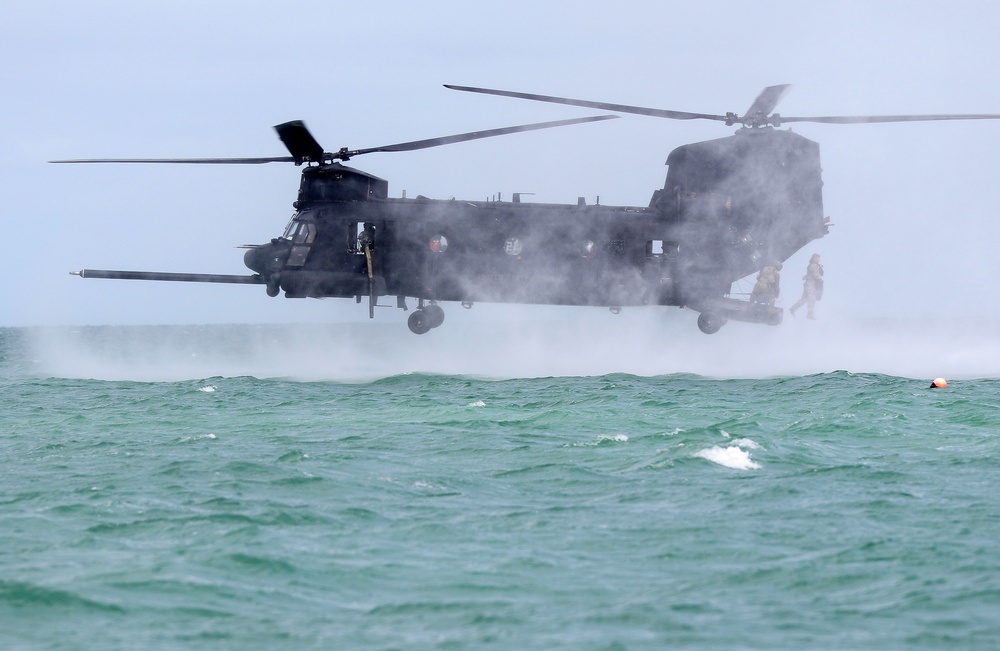 USAJFKSWCS Students Train at Combat Dive School