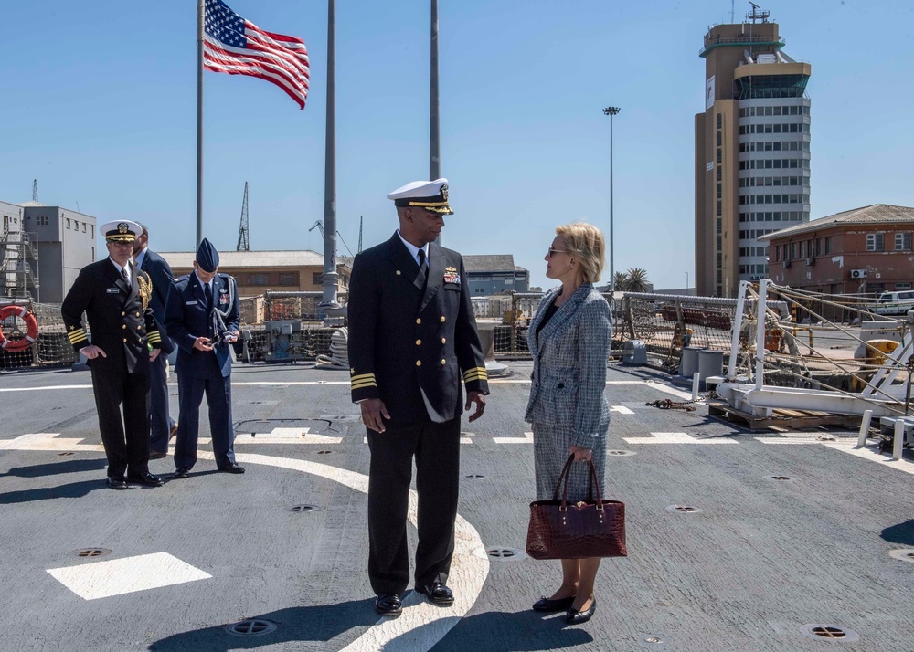 USS Carney (DDG 64)