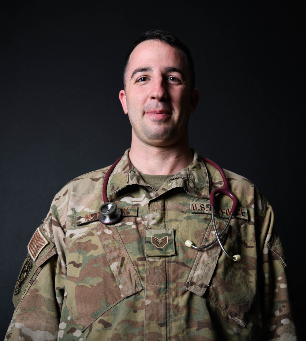 Luke AFB hero helps save lives