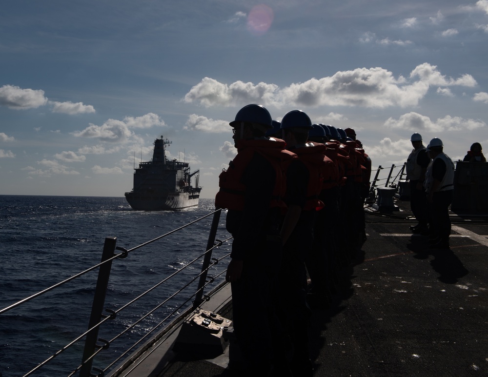 USS Mustin Conducts Replenishment-at-Sea