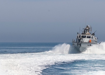 CTF 56 participates in an underwater detonation