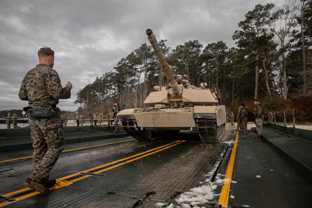 8th ESB and 2nd Tank Battalion Conduct TCAT