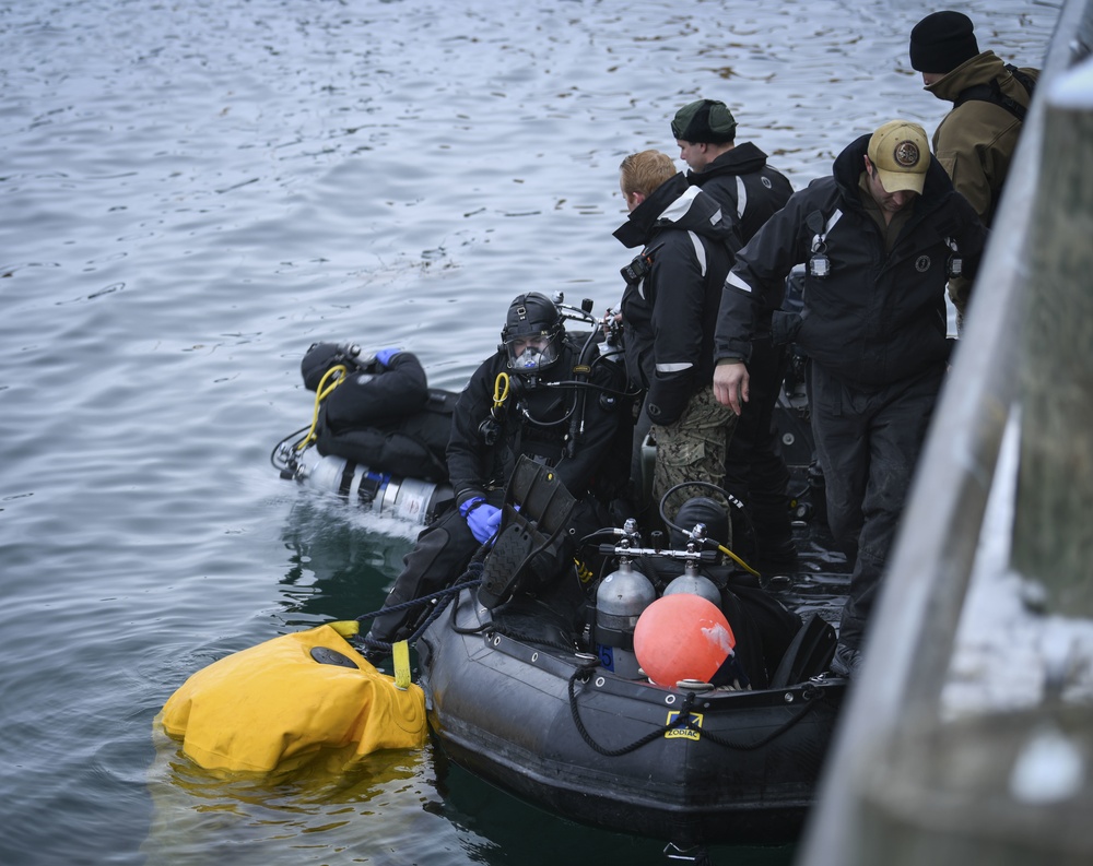 U.S. Navy dives in Norway
