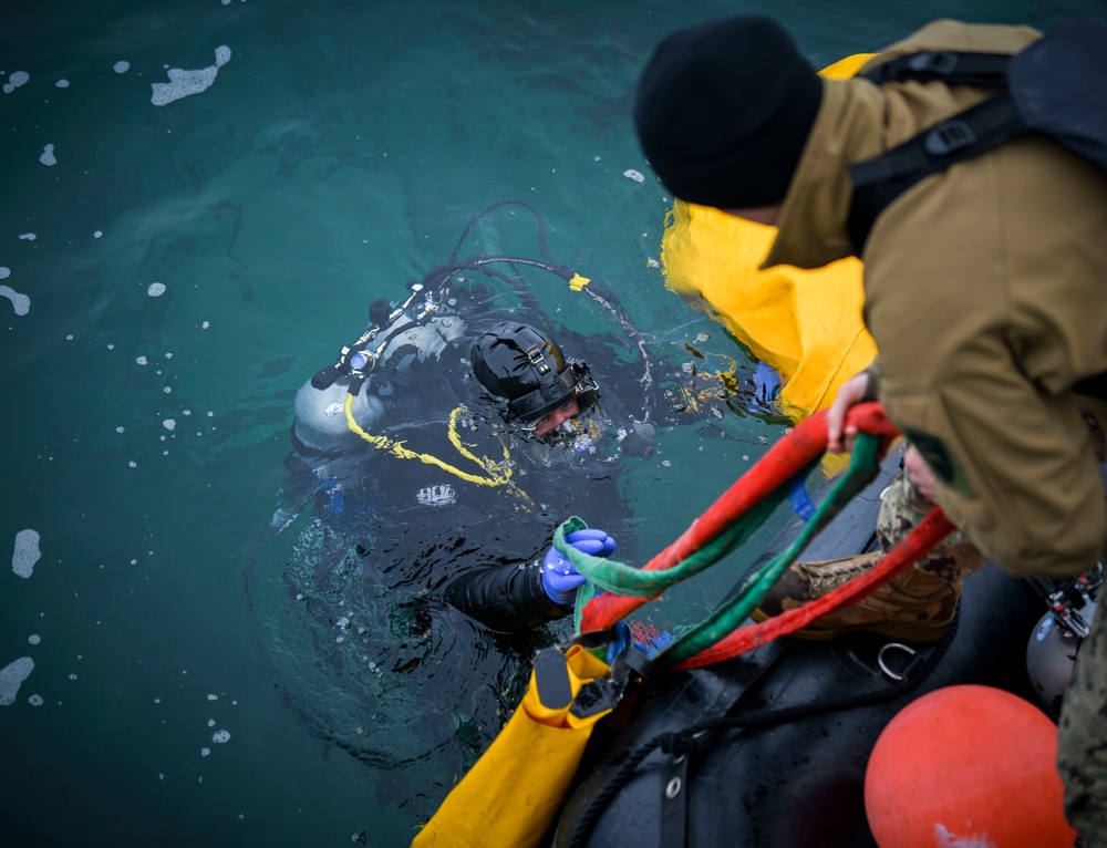 U.S. Navy dives in Norway