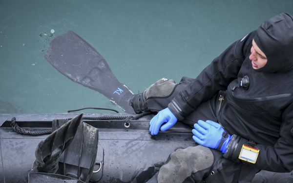 U.S. Navy dives in Norway