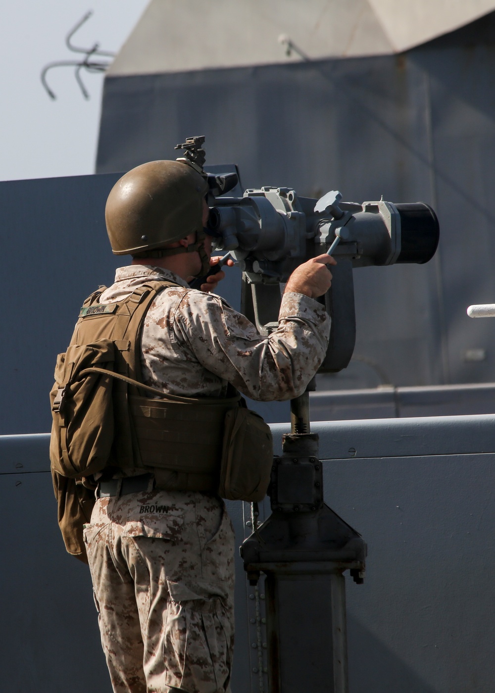 Marines provide security during strait transit