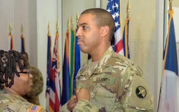 1st Information Operations Soldier gets promoted to staff sergeant