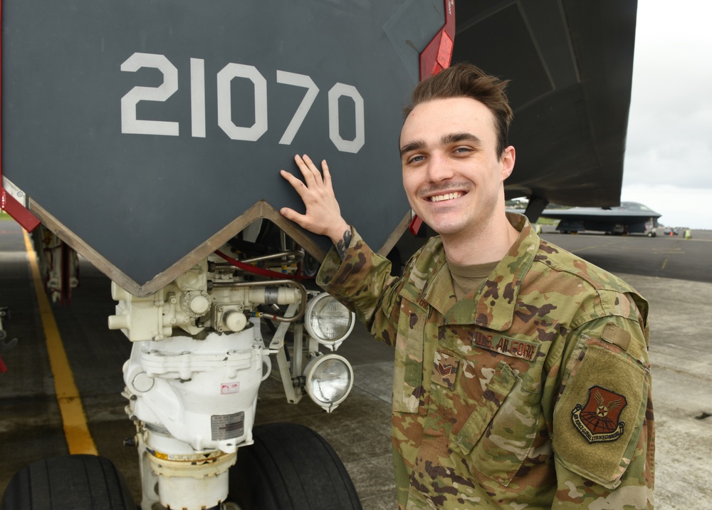 Whiteman AFB B-2 Spirit crew chief joins BTF Europe at Lajes Field
