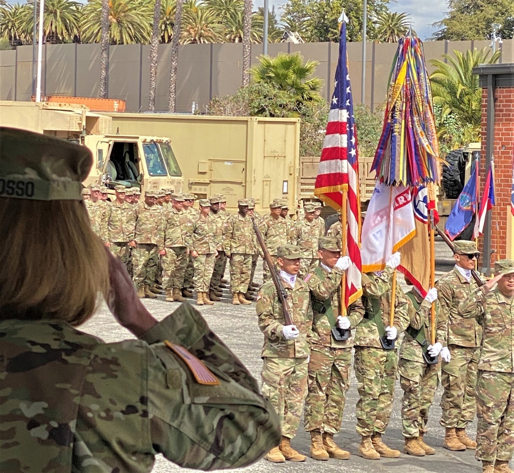 The 311th ESC Conducts Deployment Ceremony