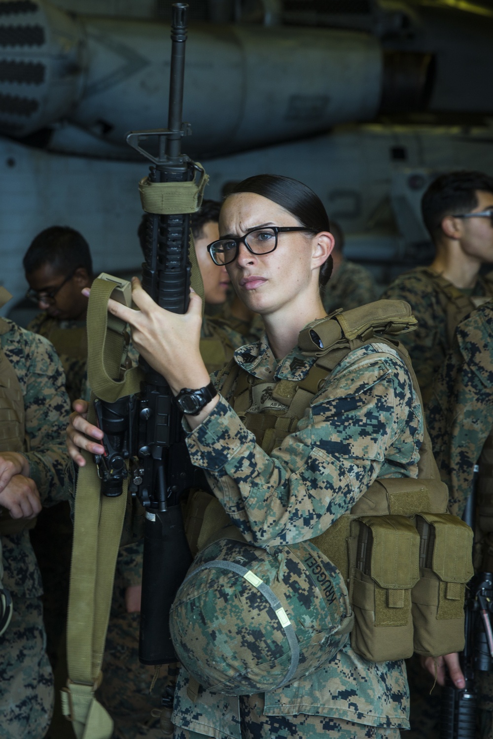 31st MEU Marines and sailors aboard USS America conduct live fire deck shoot