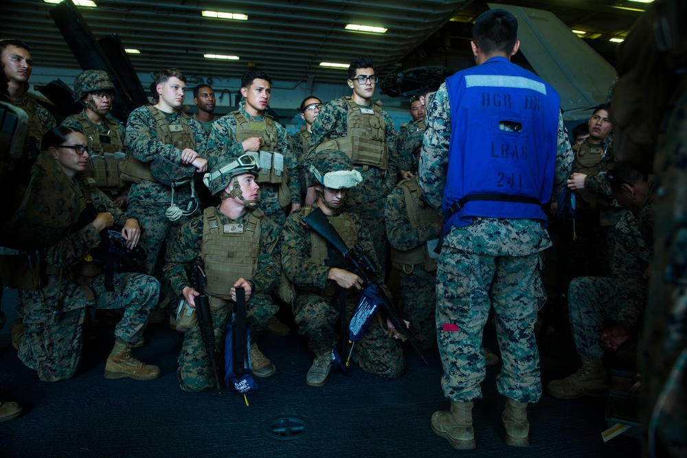 Dvids Images 31st Meu Marines And Sailors Aboard Uss America