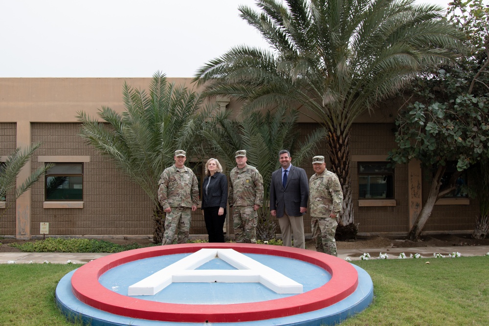 U.S. Ambassador Romanowski visits Area Support Group - Kuwait HQ